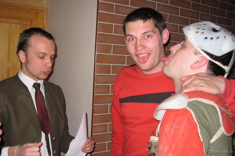 udzas-dzimen200536.jpg
