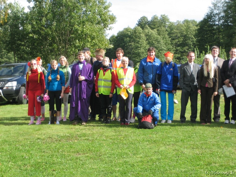 pk200735.jpg