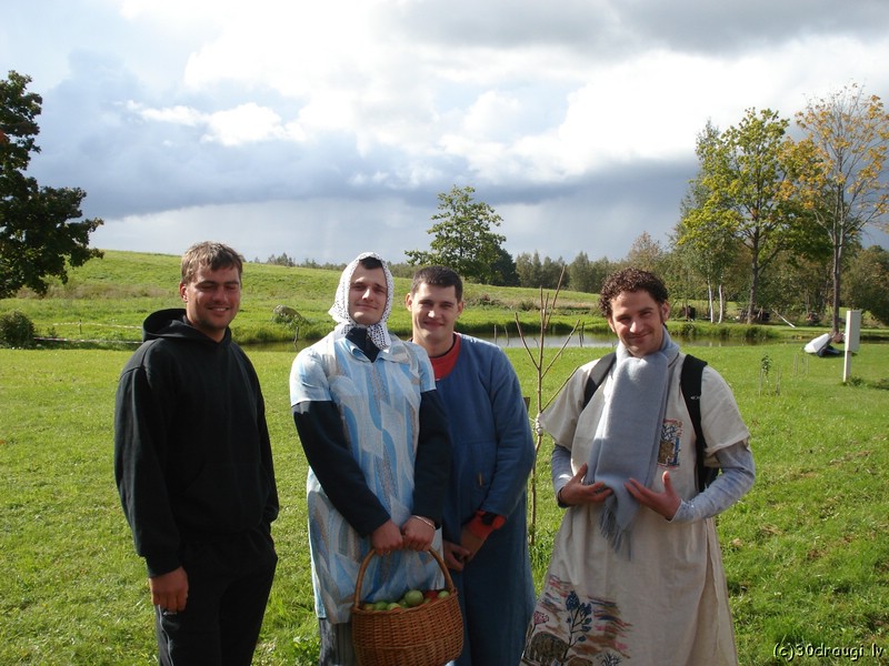 pk200759.jpg